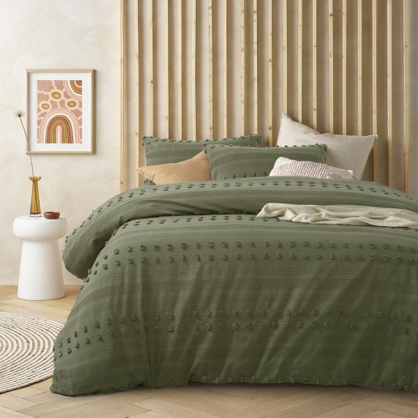 V107-86241-200603-00 Sans Sovci Cotton Botanic Quilt Cover by Vintage Design Homeware Single - Image 1