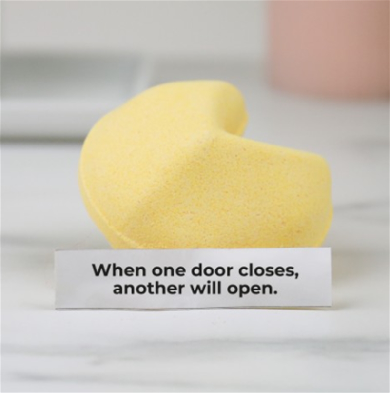 V210-2640169-SDC_2640169_2021-09-7-10-38-52-00 Fortune Cookie Bath Bomb - Image 1
