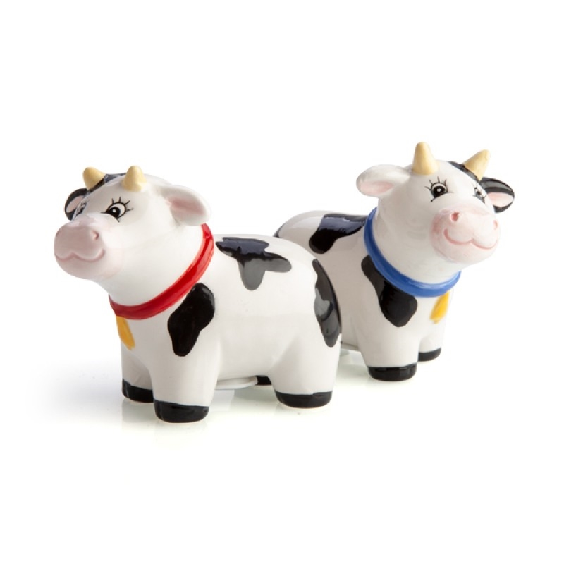 V210-2670006-SDC_2670006_2022-22-2-14-16-05-00 Cow Salt Pepper Set - Image 1