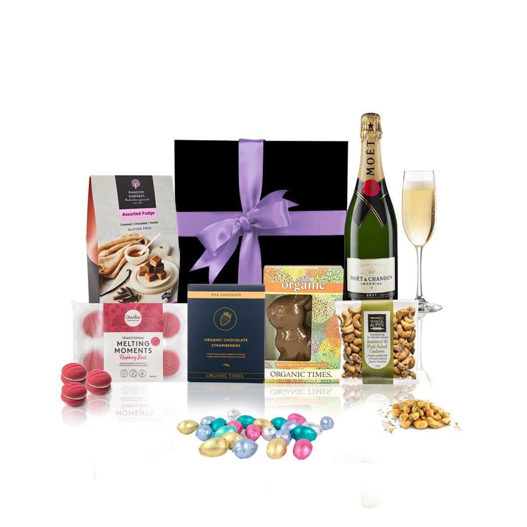 V232-PGHR0043_easter-champagne-gift-hamper-7975108_00 Easter & Champagne Gift Hamper - Image 1