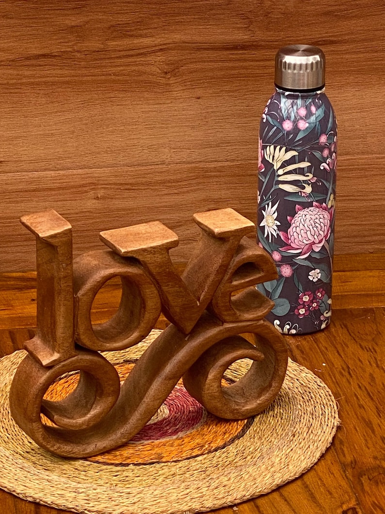 V277-MDGWCLWD-190259-00 Mothers day gift Wooden carved LOVE words decoration 27 cm long - Image 1