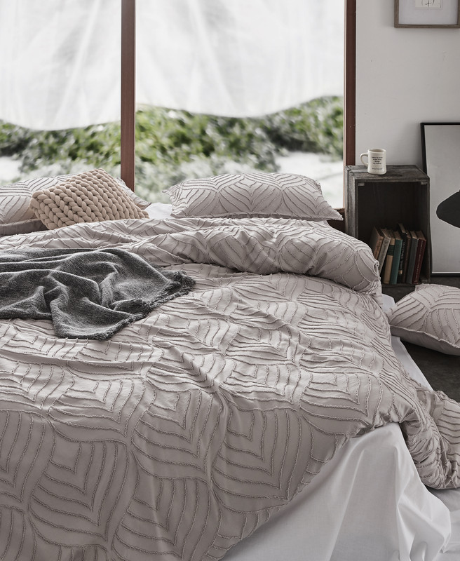 V439-BQSTUFBGCP-202507071219-00 100% Premium Tufted Microfibre Quilt Cover Set - Ultra-Soft, Durable Embroidery Bedding Comforter Set - Machine Washable & Zipper Closure - Beige - Double - Image 1