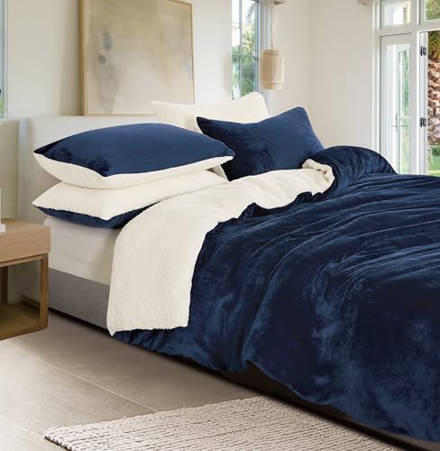 Version 1.0.0 2-in-1 Teddy Sherpa Quilt Cover Set (Navy Blue, King) - Image 1