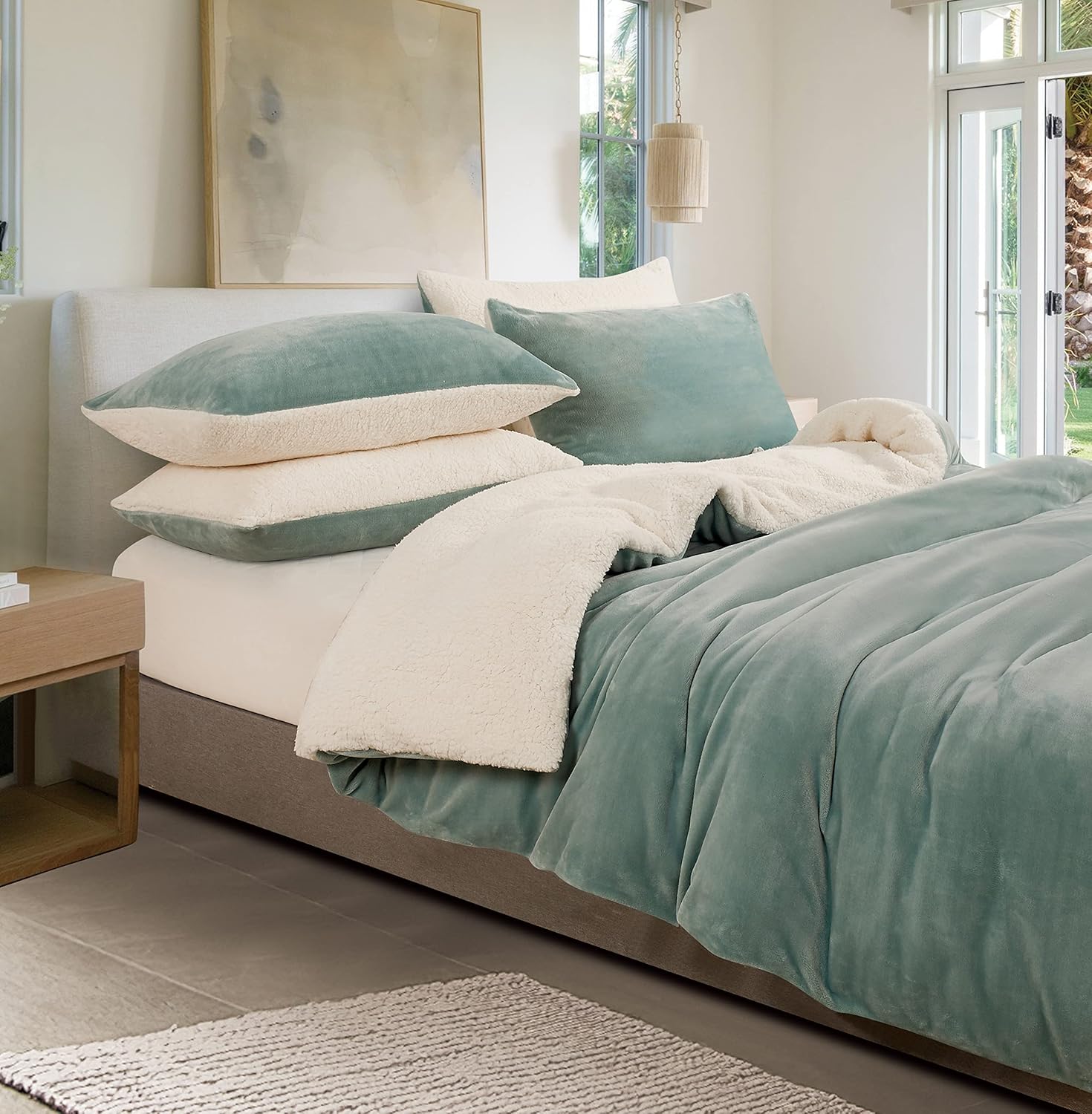 V439-DQSSHERPASG-202507071226-00 2-in-1 Teddy Sherpa Quilt Cover Set (King Size - Sage Green) - Image 1