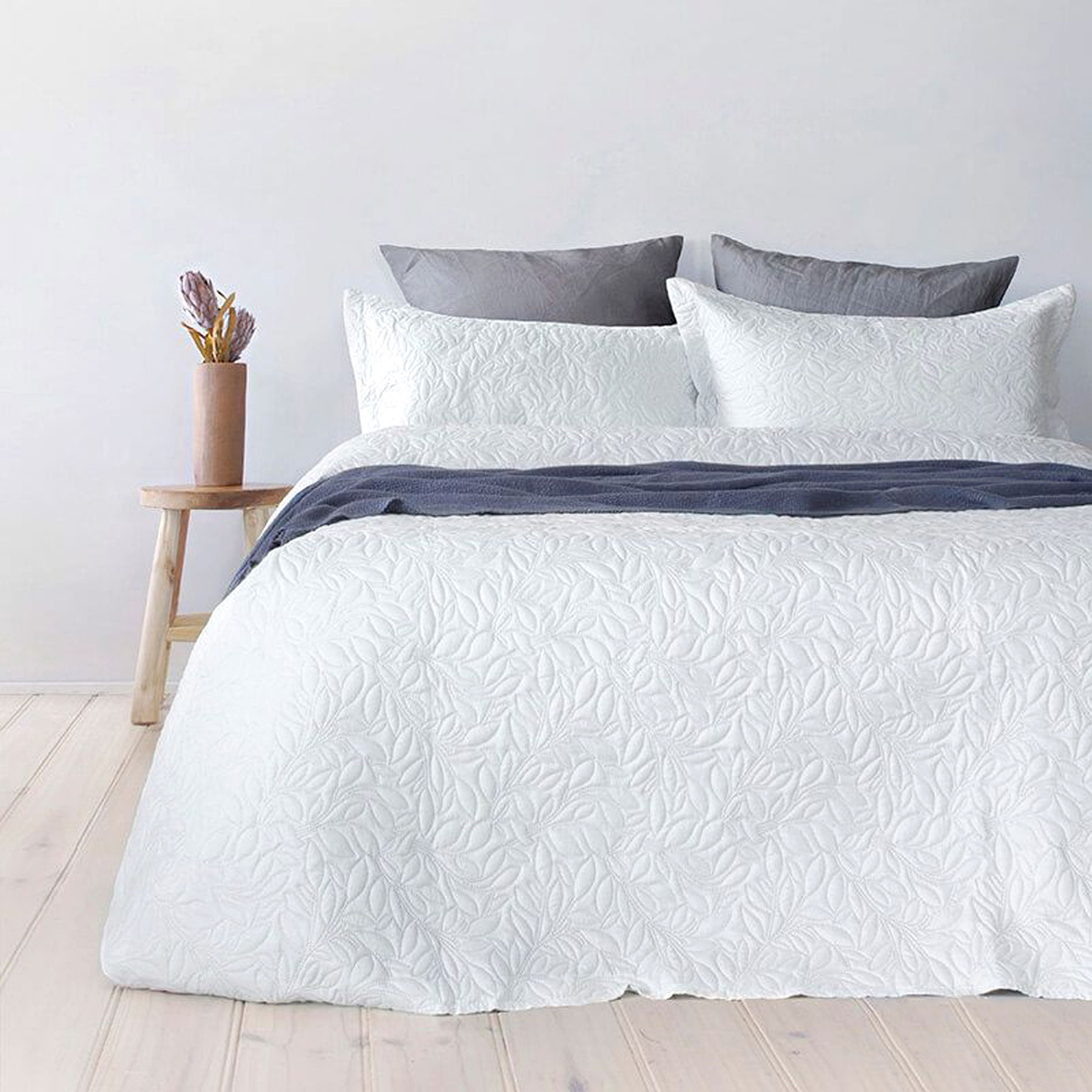 V442-BBY-COVERLET-BOTANICA-WHITE-QS-96933-00 Bambury Botanica Embossed White Coverlet Set Queen/King - Image 1
