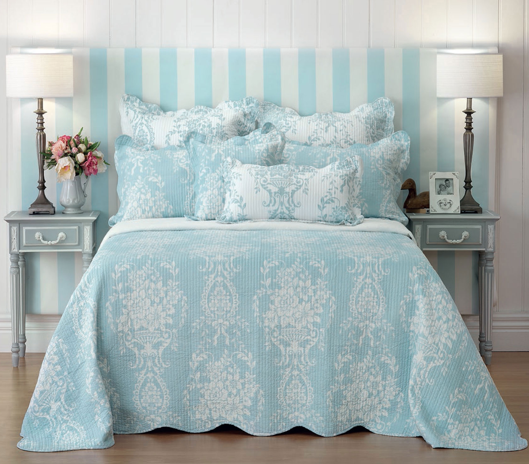 V442-BCA-BEDSPREAD-FLORENCE-BLUE-KI-202945-00 Bianca Florence Bedspread Set King - Image 1