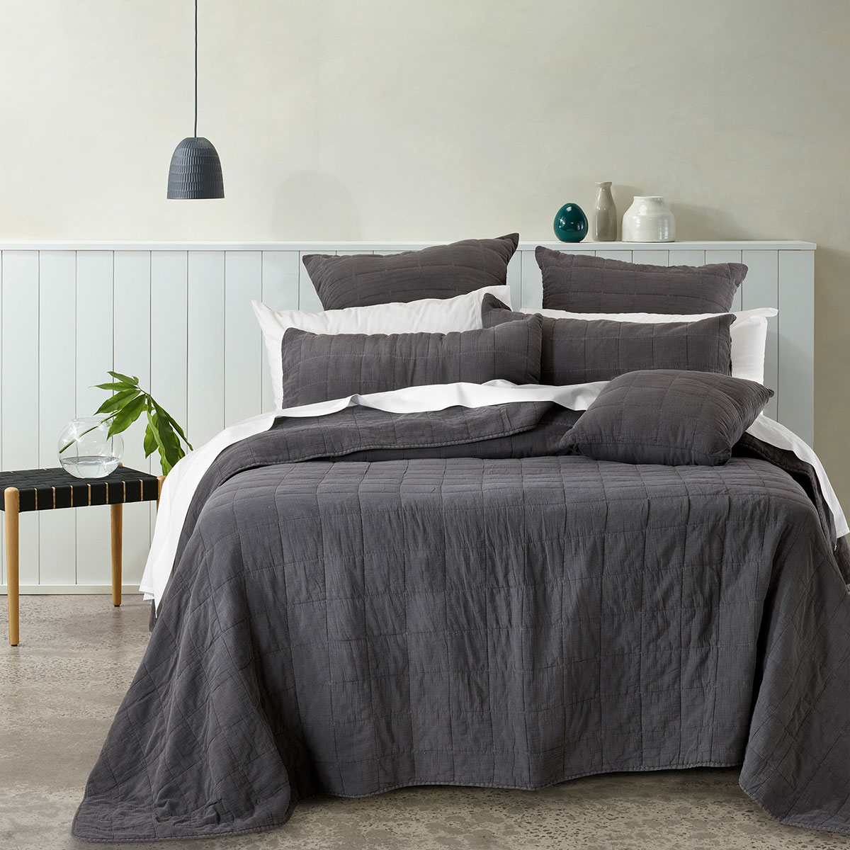 V442-BCA-COVERLETS-GERALDTON-COAL-KI-202859-00 Bianca Geraldton Coal Coverlet Set Queen/King - Image 1