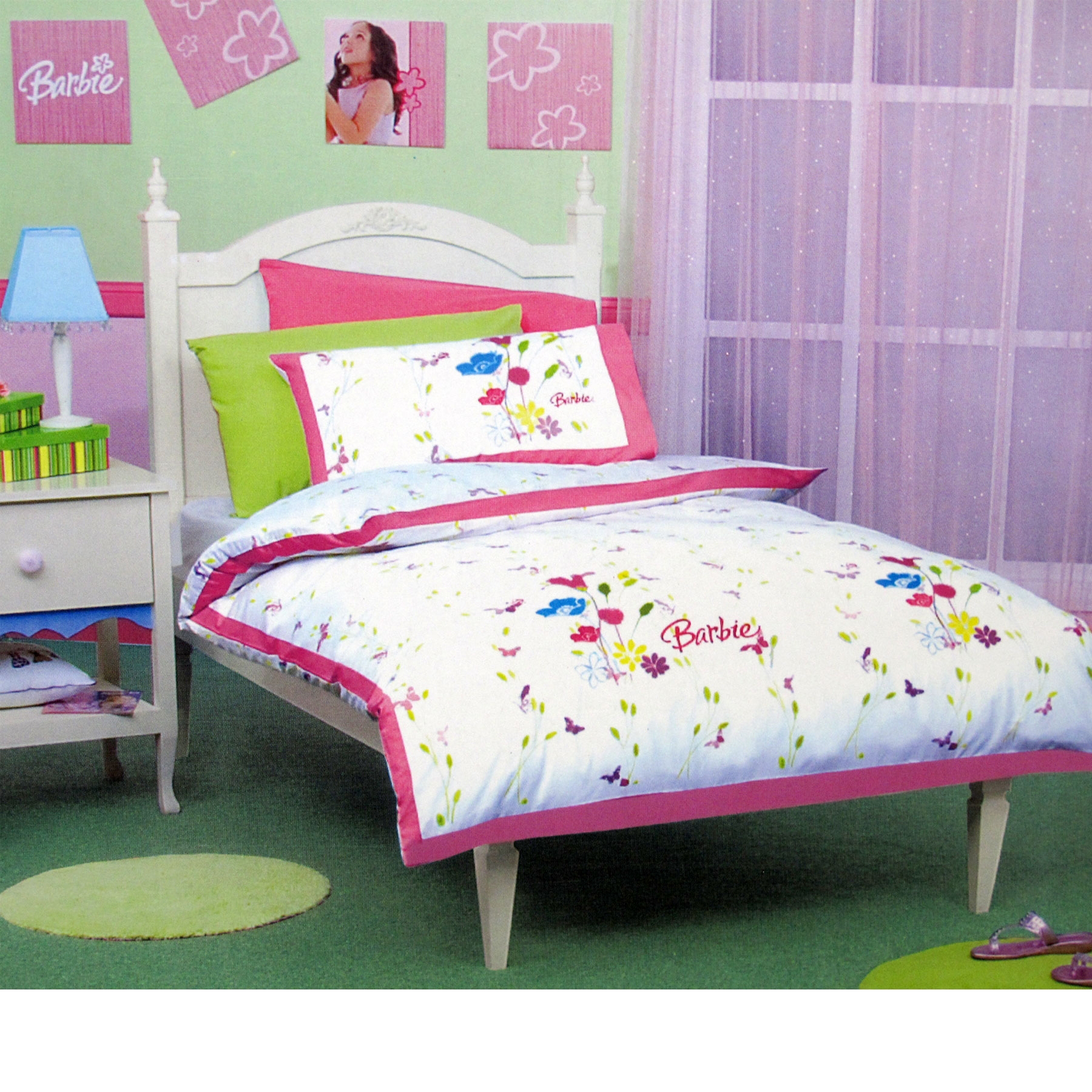 V442-CAP-QUILTCS-BARBIEEMB-WHITE-SB-98025-00 Disney Barbie Embroidery Quilt Cover Set Single - Image 1