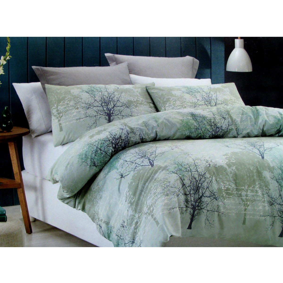 V442-CAP-QUILTCS-SHERBROOKE-GREEN-KI-98569-00 Belmondo Sherbrooke Forest Easy Care Quilt Cover Set King - Image 1