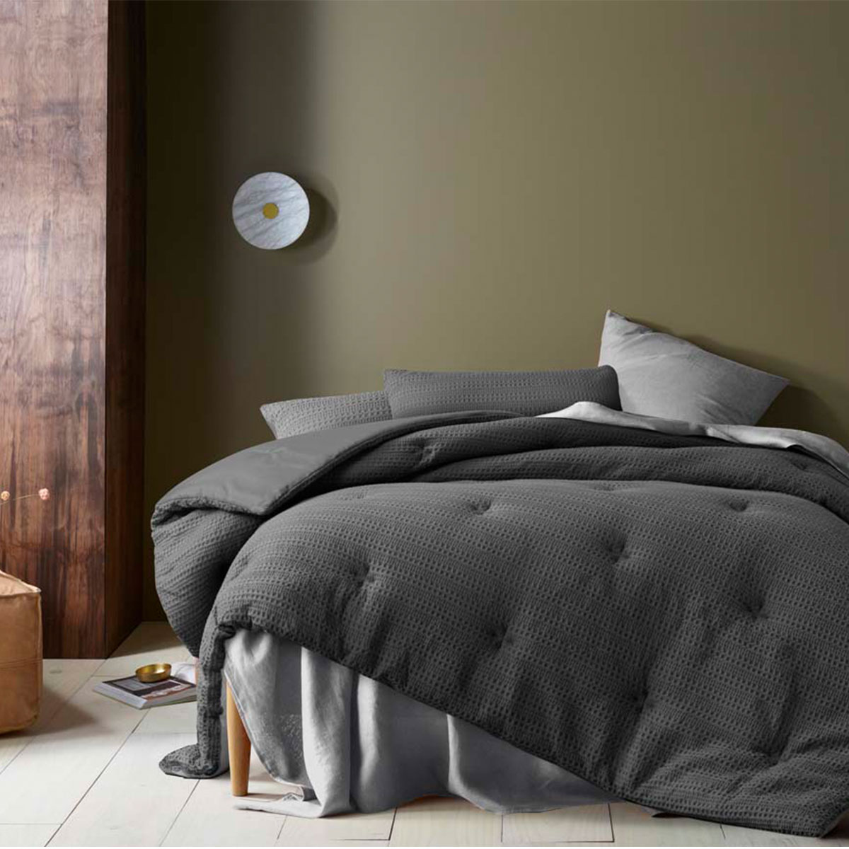 V442-HIN-COMFORTER-SOHOWAFFLE-DARKGREY-KI-158457-00 Accessorize Soho Waffle Dark Grey 3 Piece Comforter Set King - Image 1