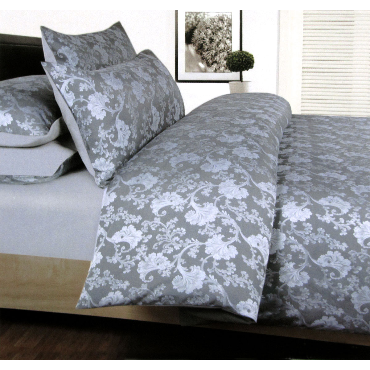 V442-HIN-QUILTCS-ANNABELLE-GREY-DS-83310-00 Accessorize Annabelle Grey Jacquard Quilt Cover Set Double - Image 1
