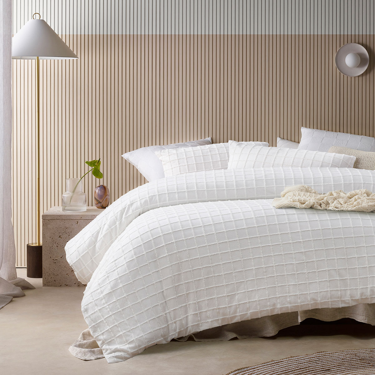 V442-HIN-QUILTCS-PARQUET-WHITE-SB-195459-00 Vintage Design Homewares Parquet White Polyester Cotton Quilt Cover Set Single - Image 1