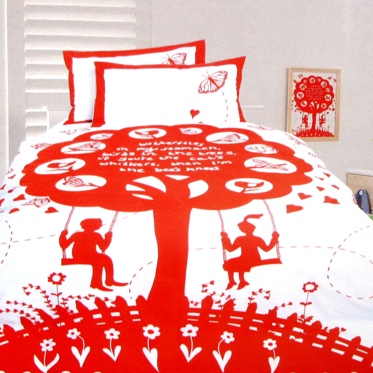 V442-HIN-QUILTCS-THEBEESKNEES-RED-SB-82977-00 Happy Kids The Bees Knees Red Quilt Cover Set Single - Image 1