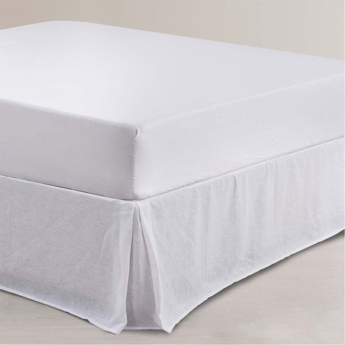 V442-HIN-VALANCE-FRENCHLINEN-WHITE-SK-90110-00 Vintage Design Homewares White French Linen Valance 35cm Wall Super King - Image 1