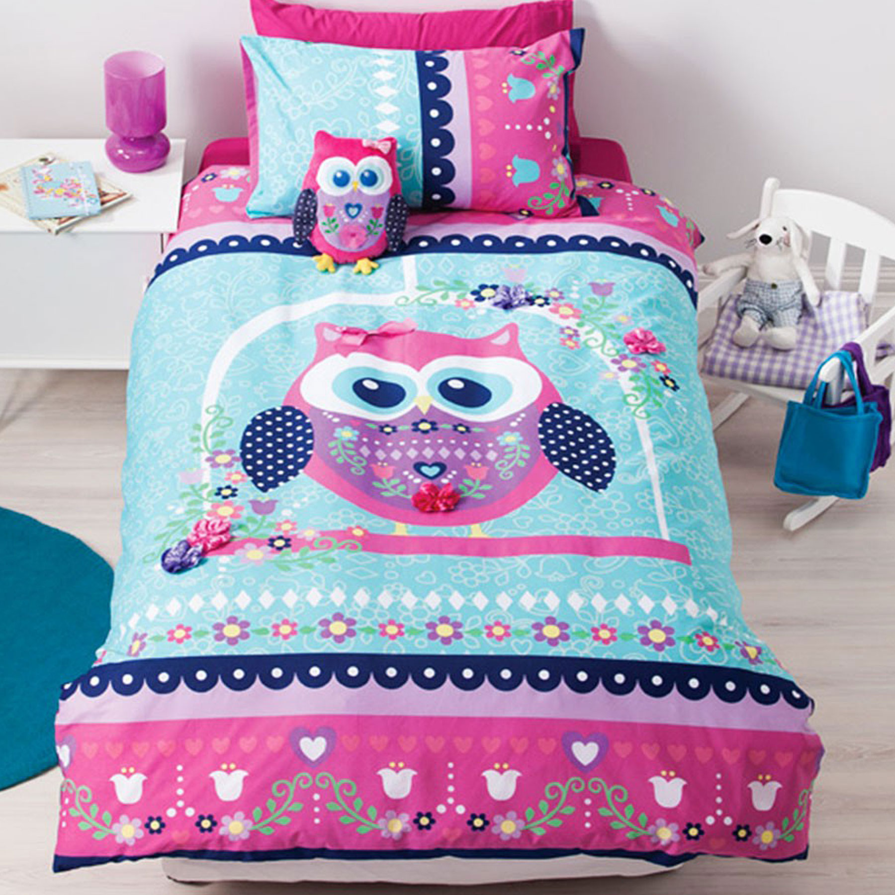 V442-LDE-QUILTCS-PRETTYOWL-MULTI-SB-77838-00 Cubby House Reversible Pretty Owl Quilt Cover Set Single - Image 1