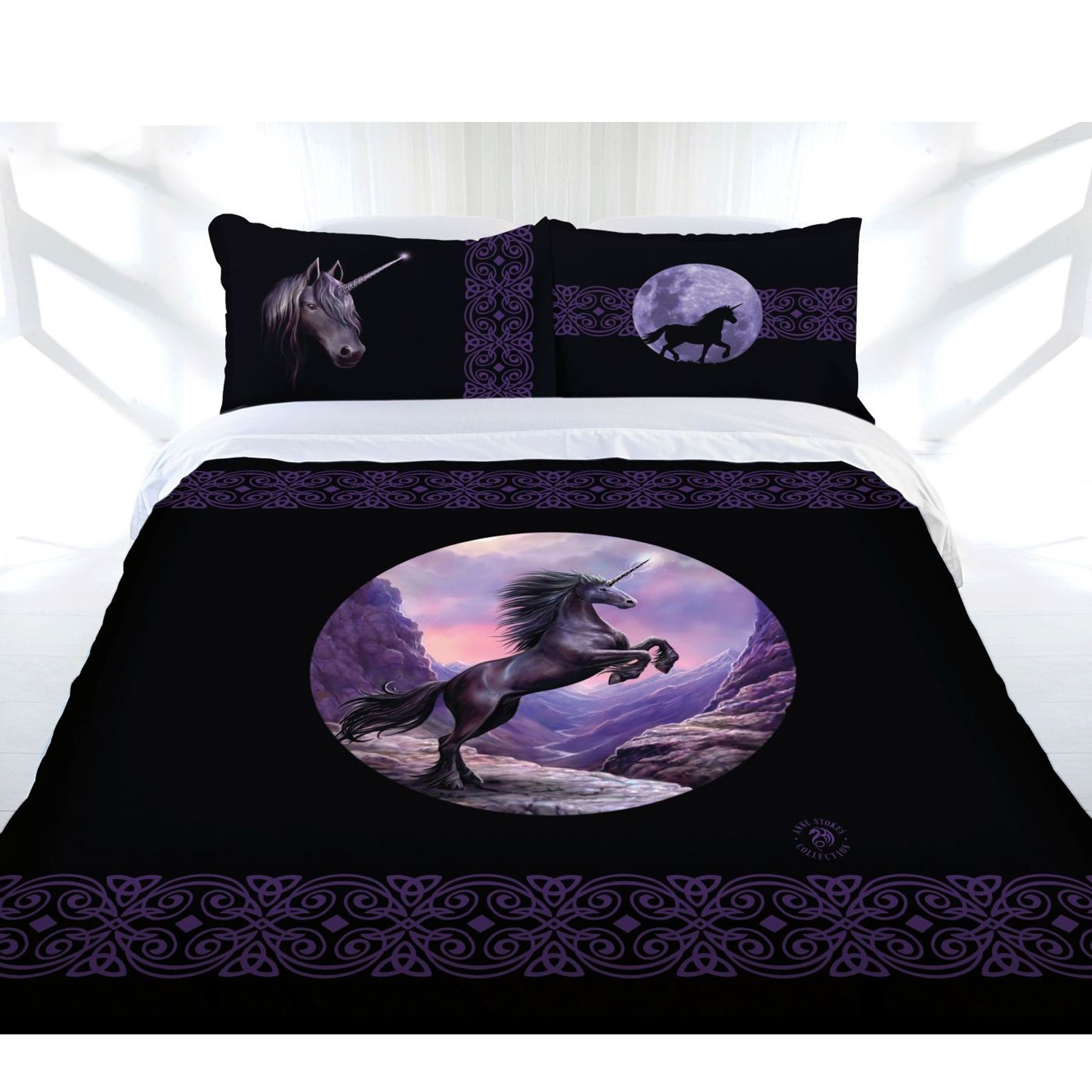 V442-LDE-QUILTCS-UNICORN-BLACK-KI-77808-00 Anne Stokes Black Unicorn Quilt Cover Set King - Image 1