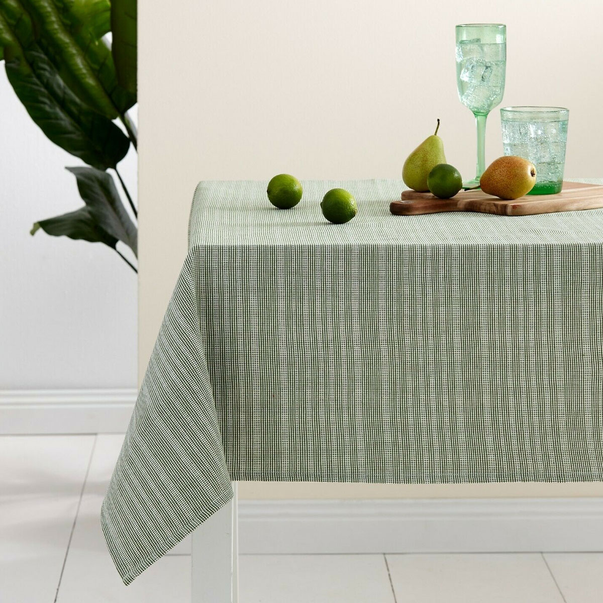 V442-LDE-TABLEC-ECO225CM-GREEN-RE-77713-00 Ladelle Green Eco Cotton Rich Tablecloth 150 x 225 cm - Image 1