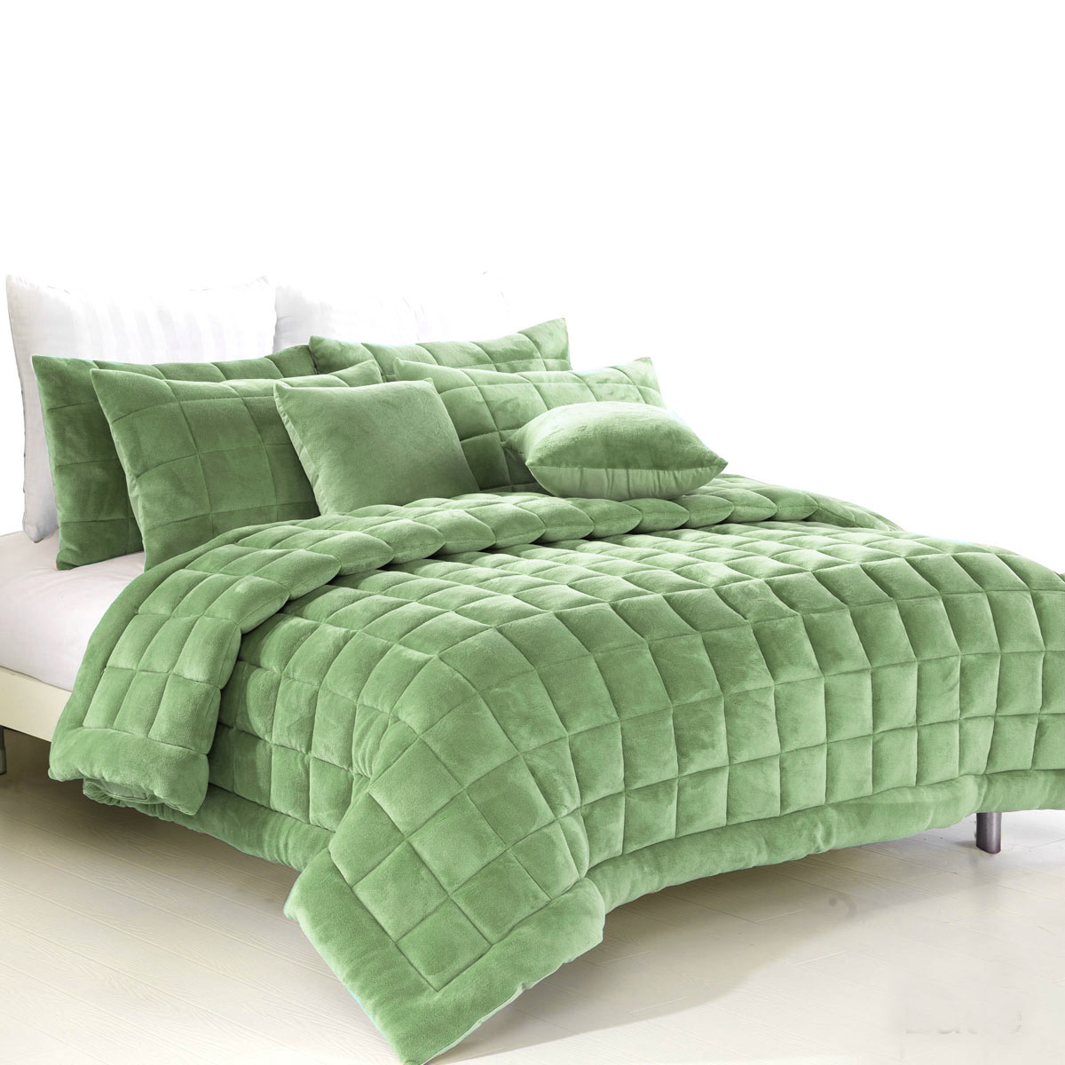 V442-MFL-QUILT-AUGUSTAMINK-SAGE-SK-75103-00 Alastairs Augusta Faux Mink Quilt / Comforter Set Sage Super King - Image 1