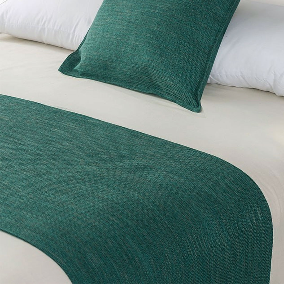 V442-WAM-BEDR-LINENLOOK-TEAL-Q-204734-00 Jason Linen Look Teal Bed Runner Double/Queen - Image 1