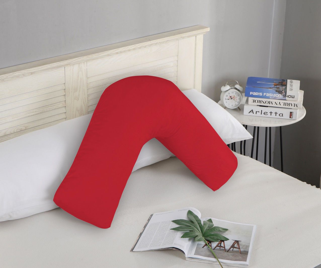 V493-VP-04-88620-00 1000TC Premium Ultra Soft V SHAPE Pillowcase - Red - Image 1