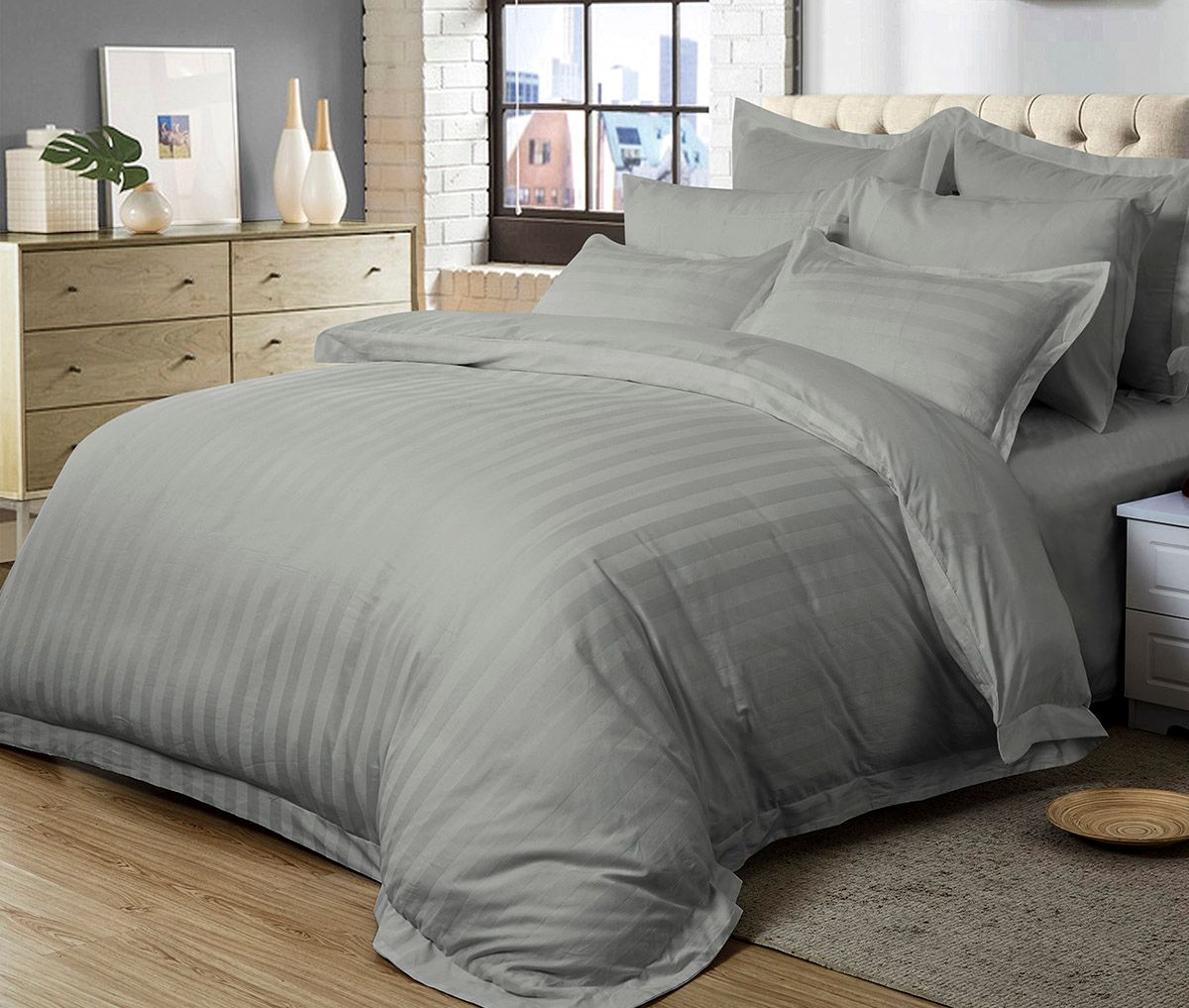V493-YQ-06-88271-00 1000TC Ultra Soft Striped Queen Size Grey Duvet Quilt Cover Set - Image 1