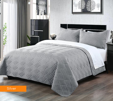 V517-3DCS-KSIL-94392-00 3 piece embossed comforter set king silver - Image 1