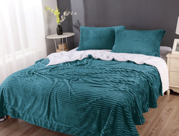 V517-SFSC-QTE-94718-00 stripe flannel sherpa blanket queen teal - Image 1