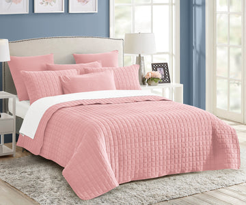 V517-VSC7-QNP-94765-00 7 piece vintage stone wash comforter set queen nude pink - Image 1