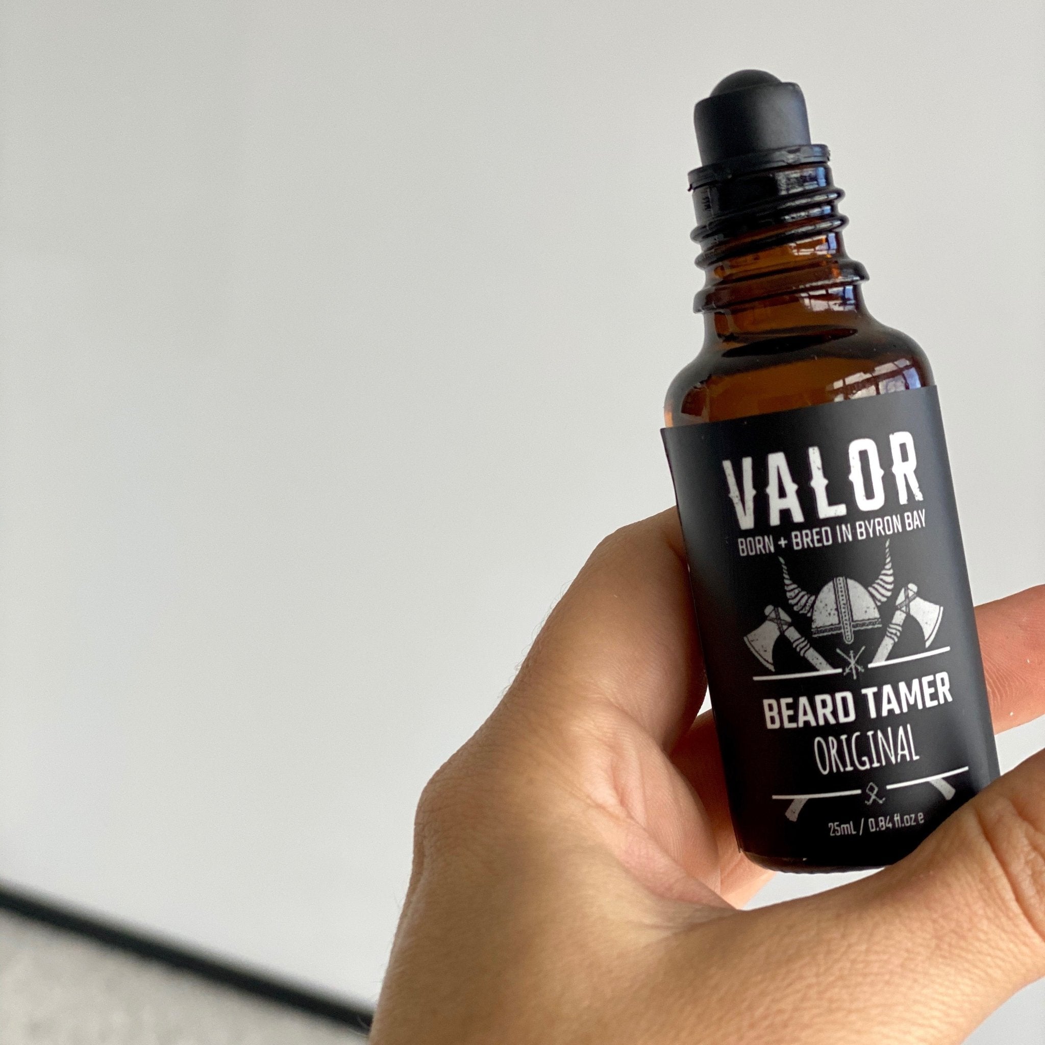 V534-VA105-89946-00 Beard Tamer (Original) - Image 1