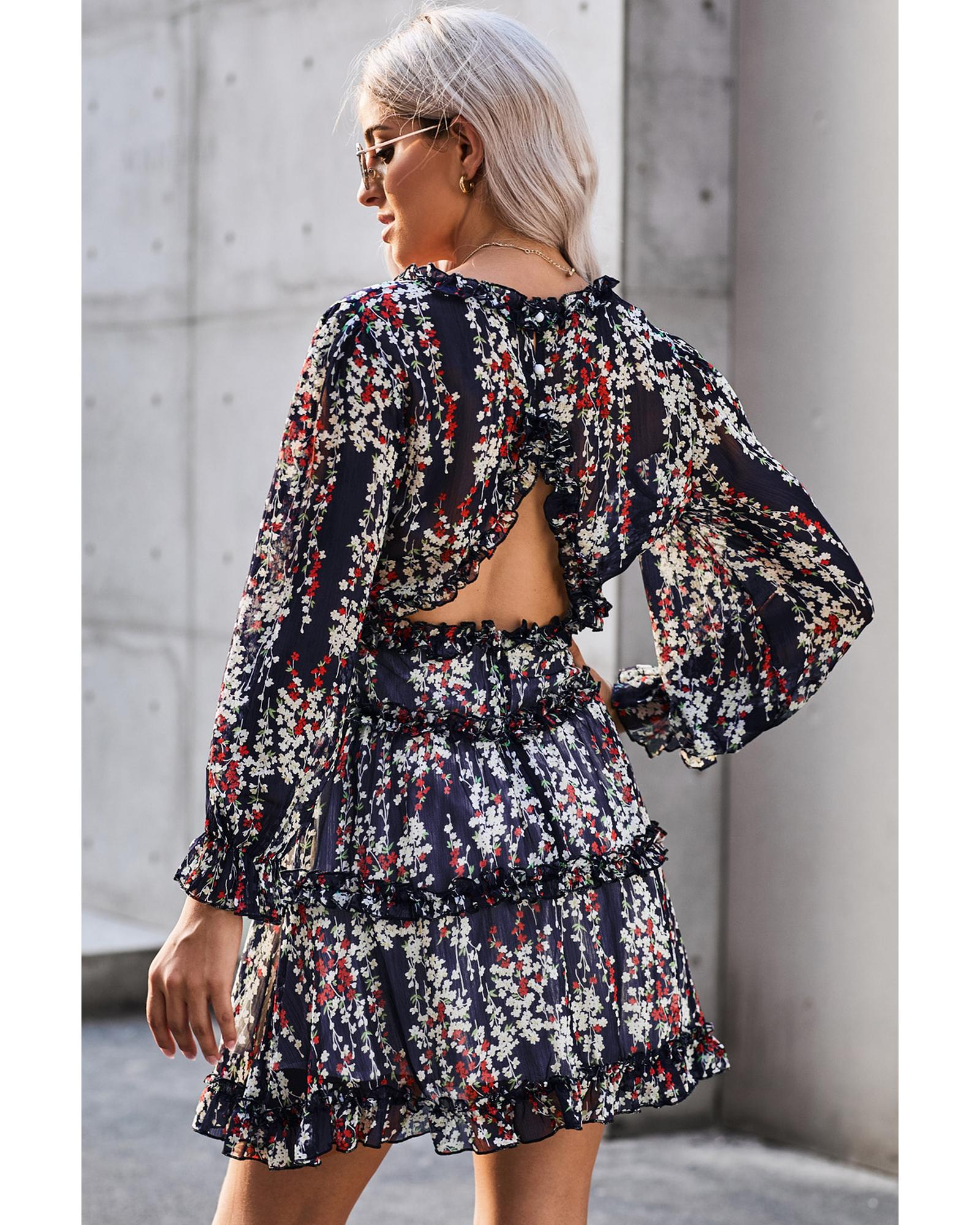 V539-AZEXDC220829-5-M-202508270325-00 Blue Ruffle Detailing Open Back Floral Dress - M - Image 1