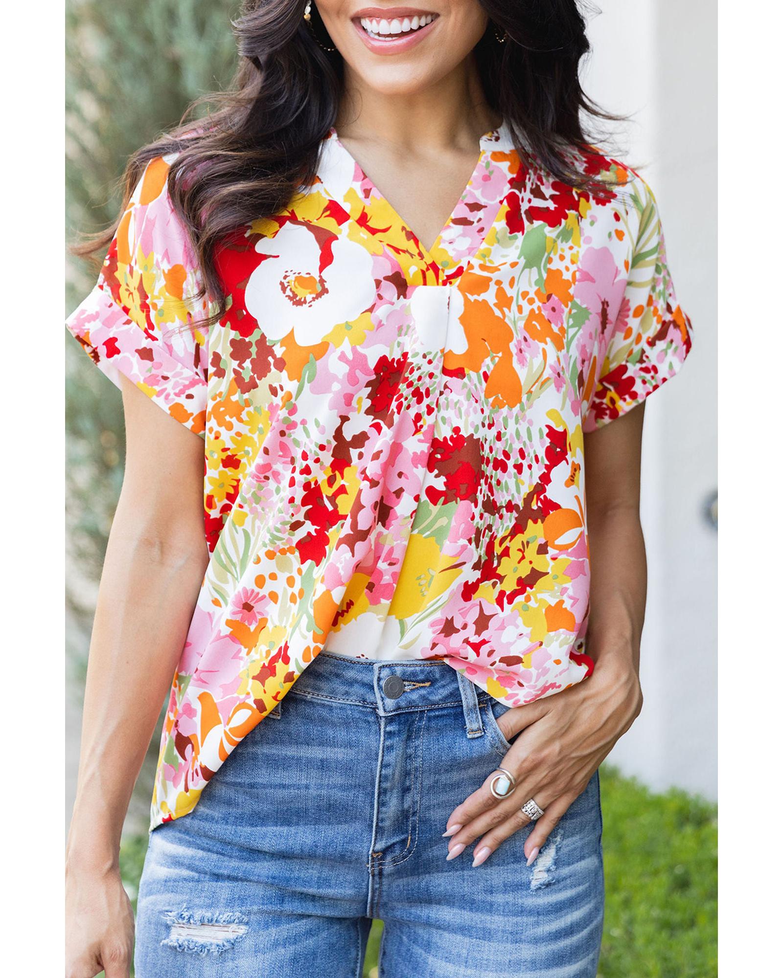 V539-AZEXDC25120445-1-M-202508260600-00 Azura Exchange Floral Print V Neck Short Sleeves Top - M - Image 1