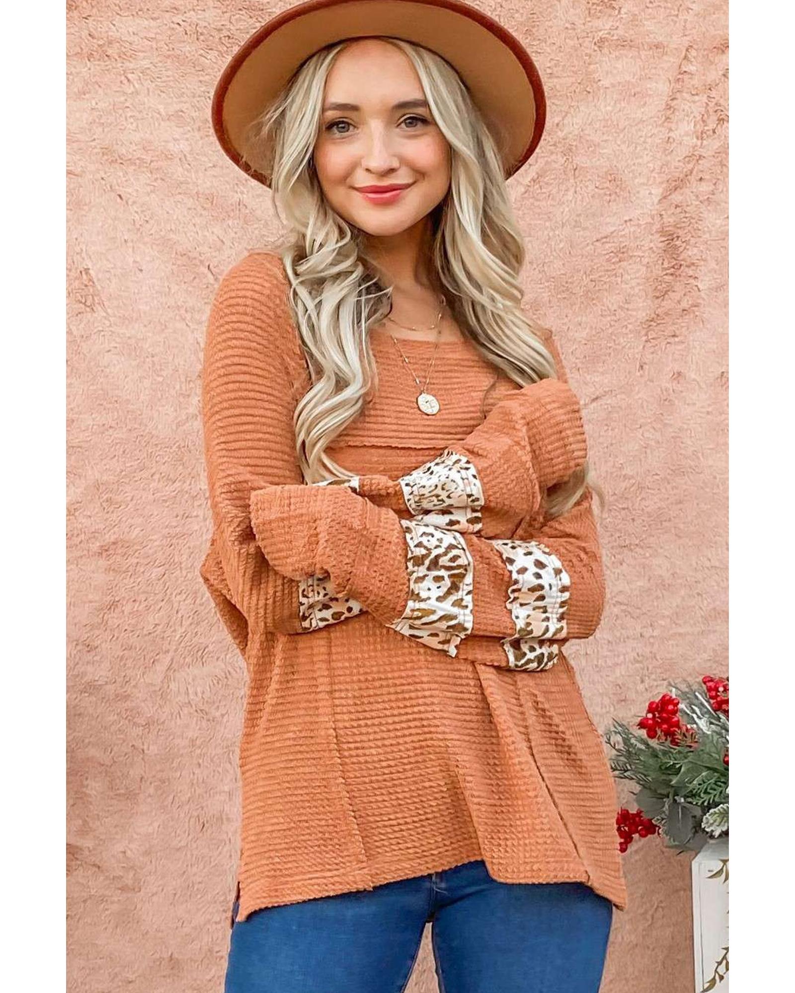 V539-AZEXDC25121966-18-S-202506112327-00 Apricot Leopard Splicing Exposed Seam Waffle Knit Top - S - Image 1