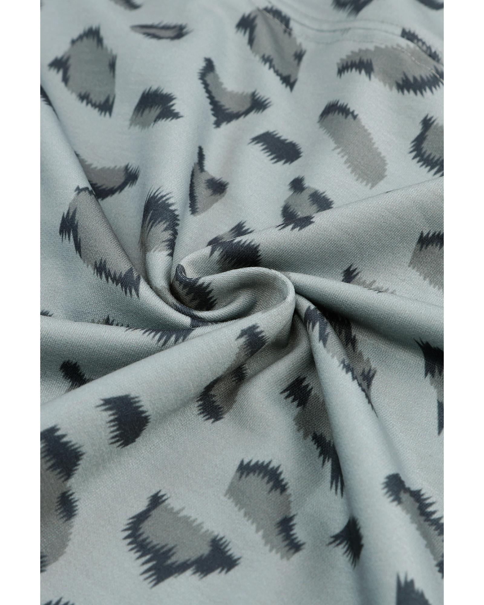 V539-AZEXDC25122238-20-L-202508261820-00 Azura Exchange Animal Print Stitching Loose Long Sleeve Top - L - Image 1