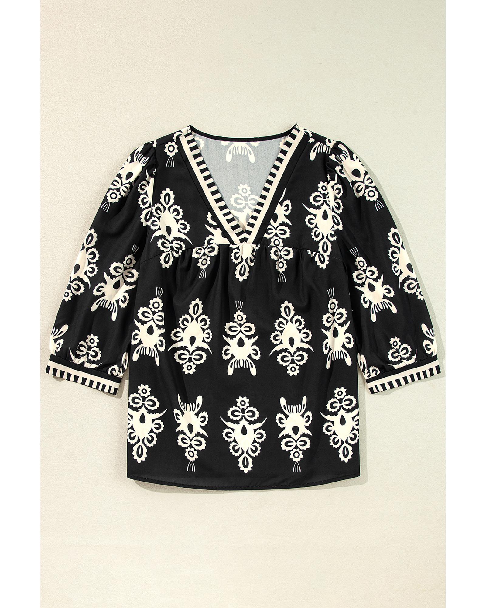 V539-AZEXDC25128564-P220-M-202508271755-00 Black Vintage Geometric Printed 3/4 Sleeve V Neck Blouse - M - Image 1