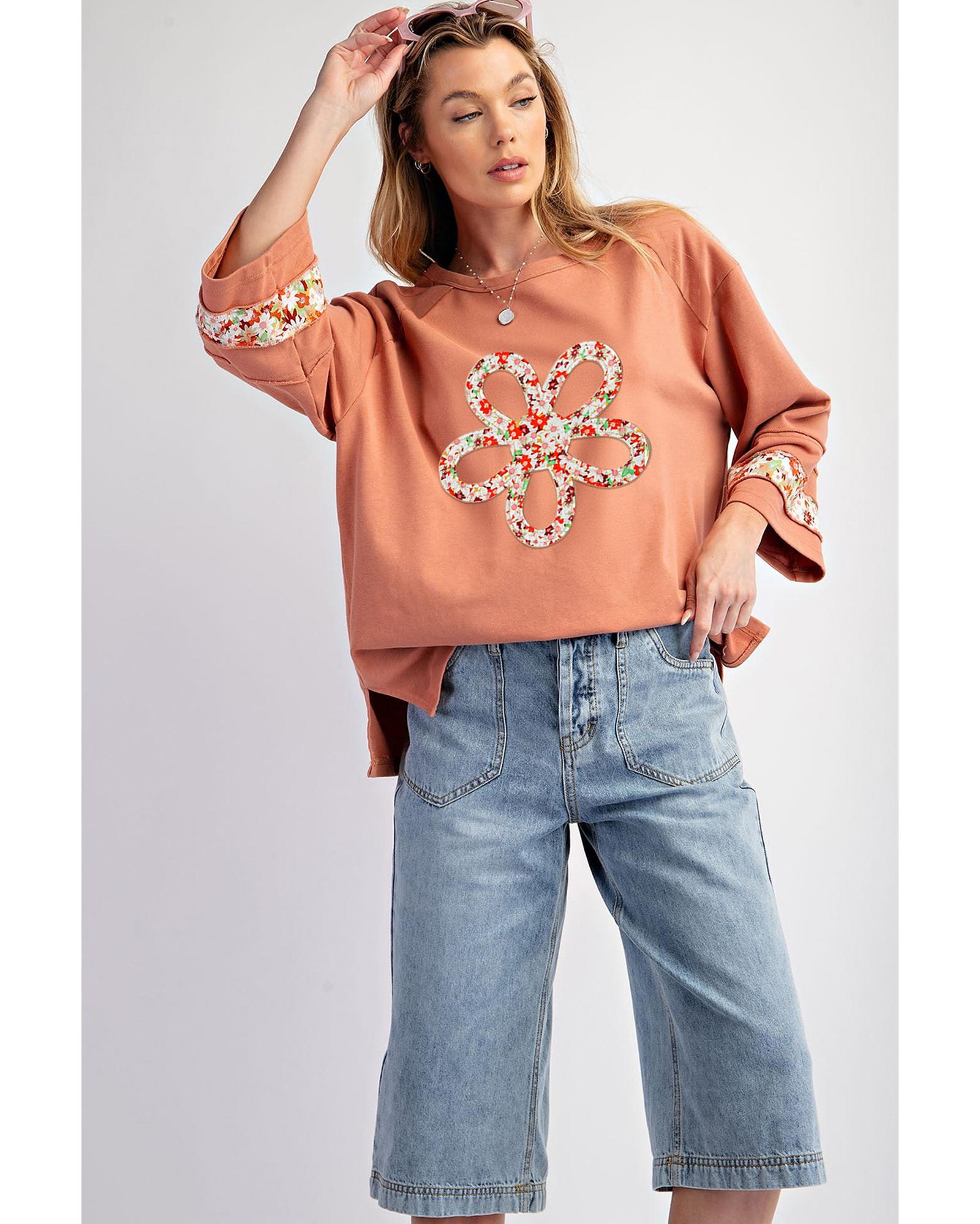 V539-AZEXDC25129068-P3014-XL-202506120345-00 Grapefruit Orange Flower Patch Graphic Exposed Seam Wide Sleeve Top - XL - Image 1