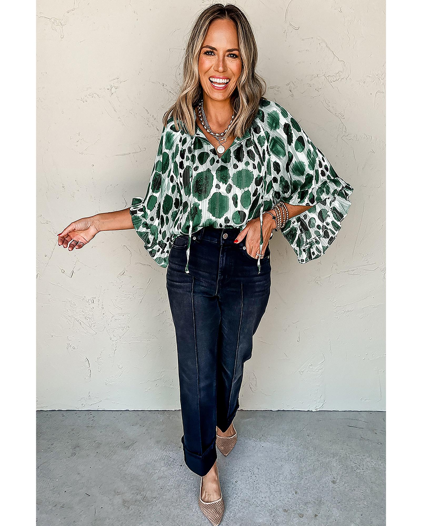 V539-AZEXDC25129789-P920-S-202506120426-00 Green Metallic Threading Accents Pleated Abstract Printed Ruffled 3/4 Sleeve Blouse - S - Image 1