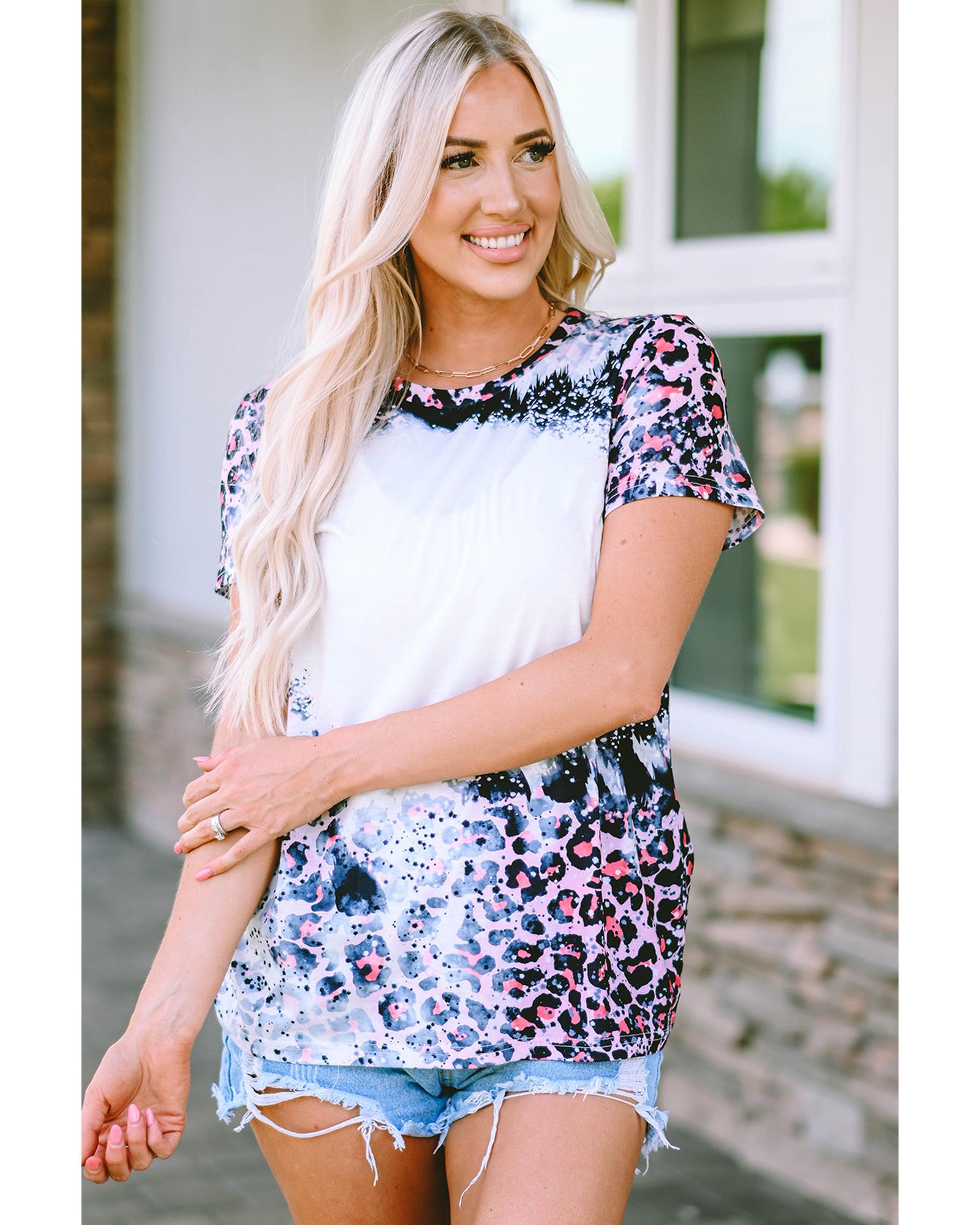 V539-AZEXDC25220338-10-XL-202508271825-00 Azura Exchange Leopard Print Bleached Tee - XL - Image 1