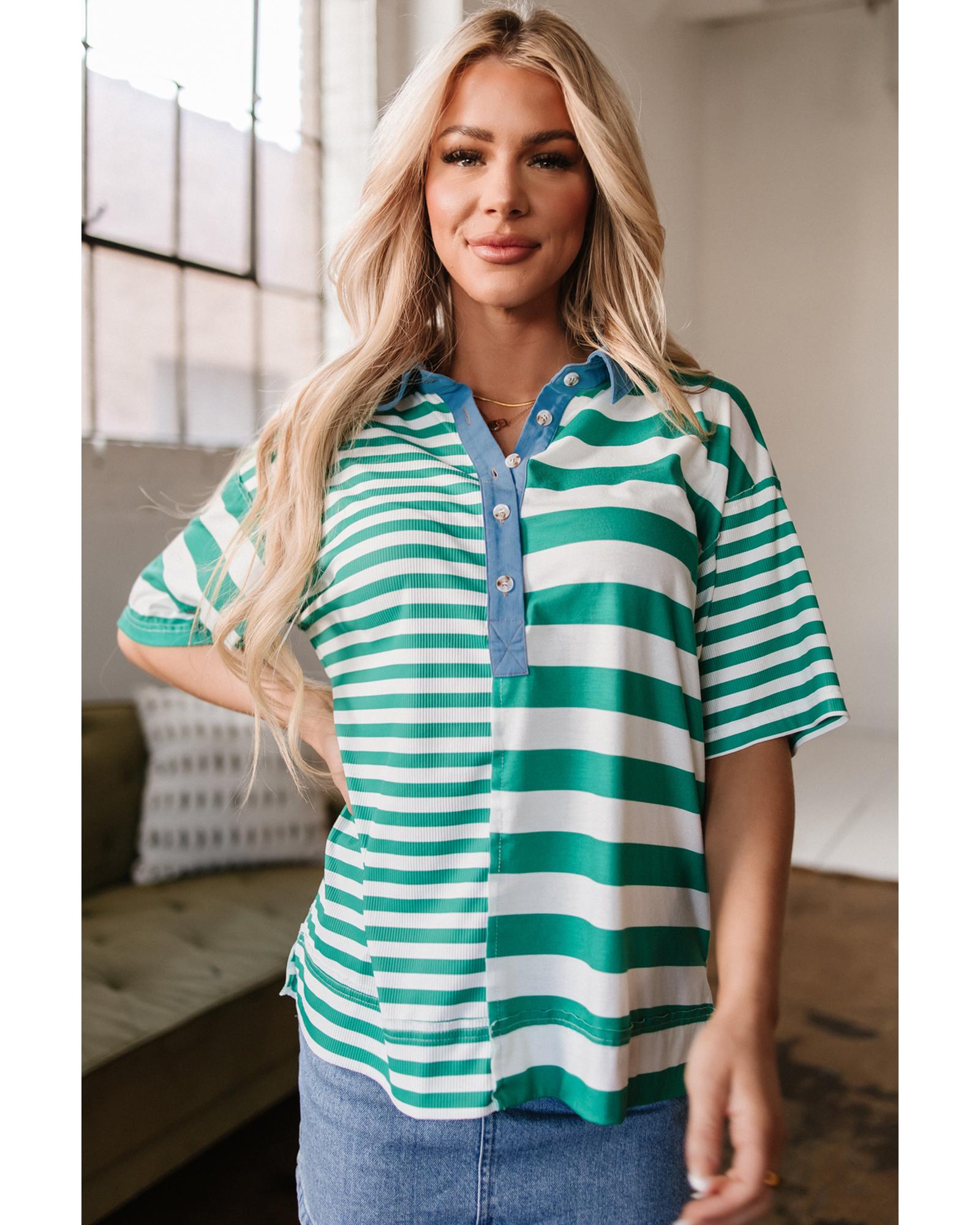 V539-AZEXDC25226848-P919-M-202508280025-00 Green Stripe Colorblock Collar Half Buttons T Shirt - M - Image 1