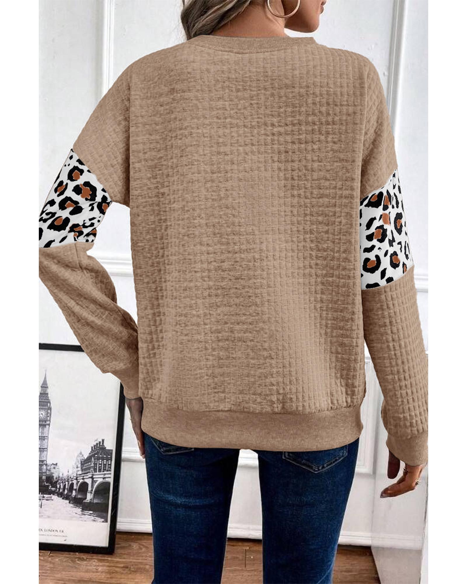 V539-AZEXDC25317606-P6016-M-202508282330-00 Parchment Leopard Quilted Patchwork Crew Neck Sweatshirt - M - Image 1