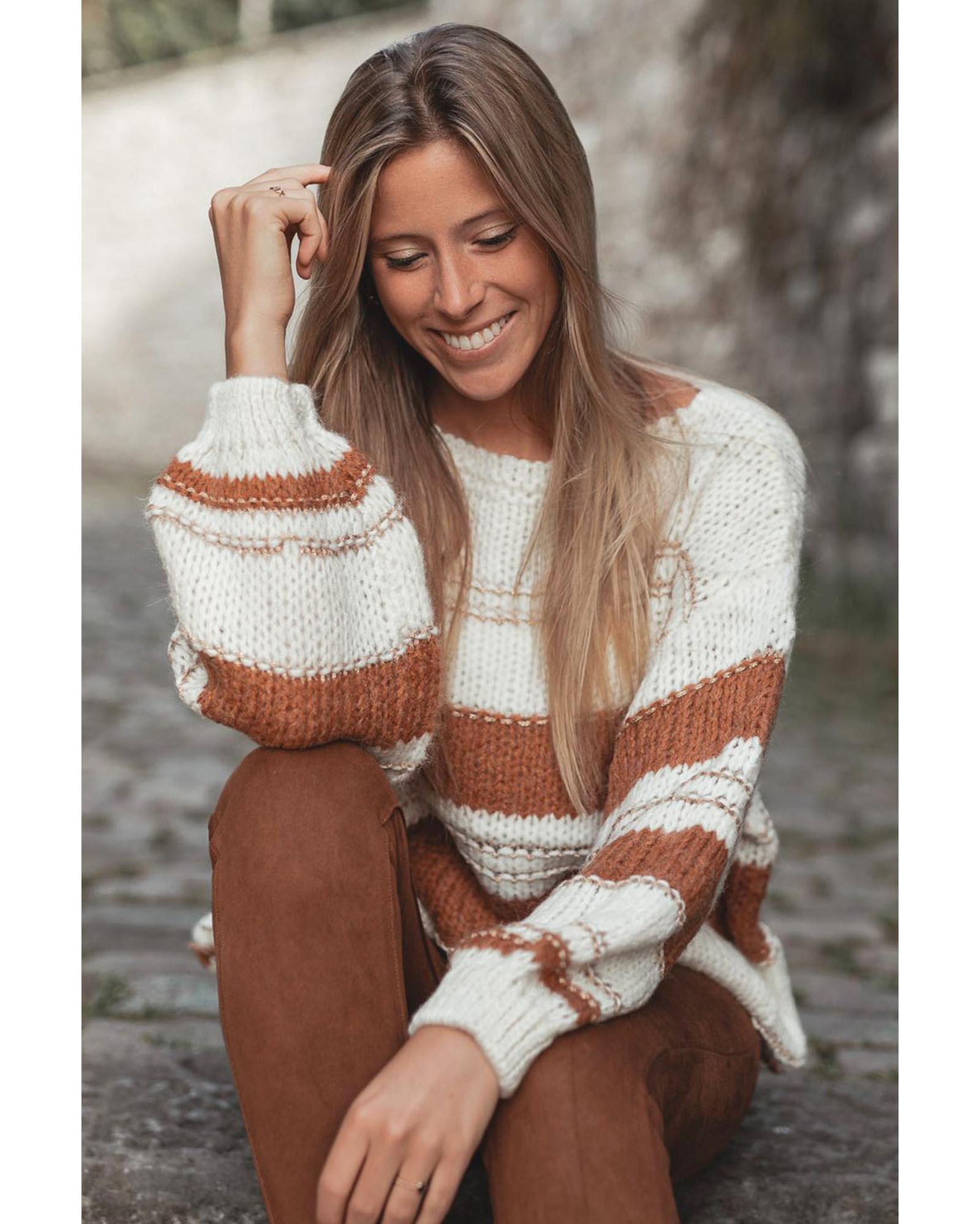 V539-AZEXDC2723271-1-M-202508300025-00 White Striped Knit Puff Sleeve Casual Sweater - M - Image 1