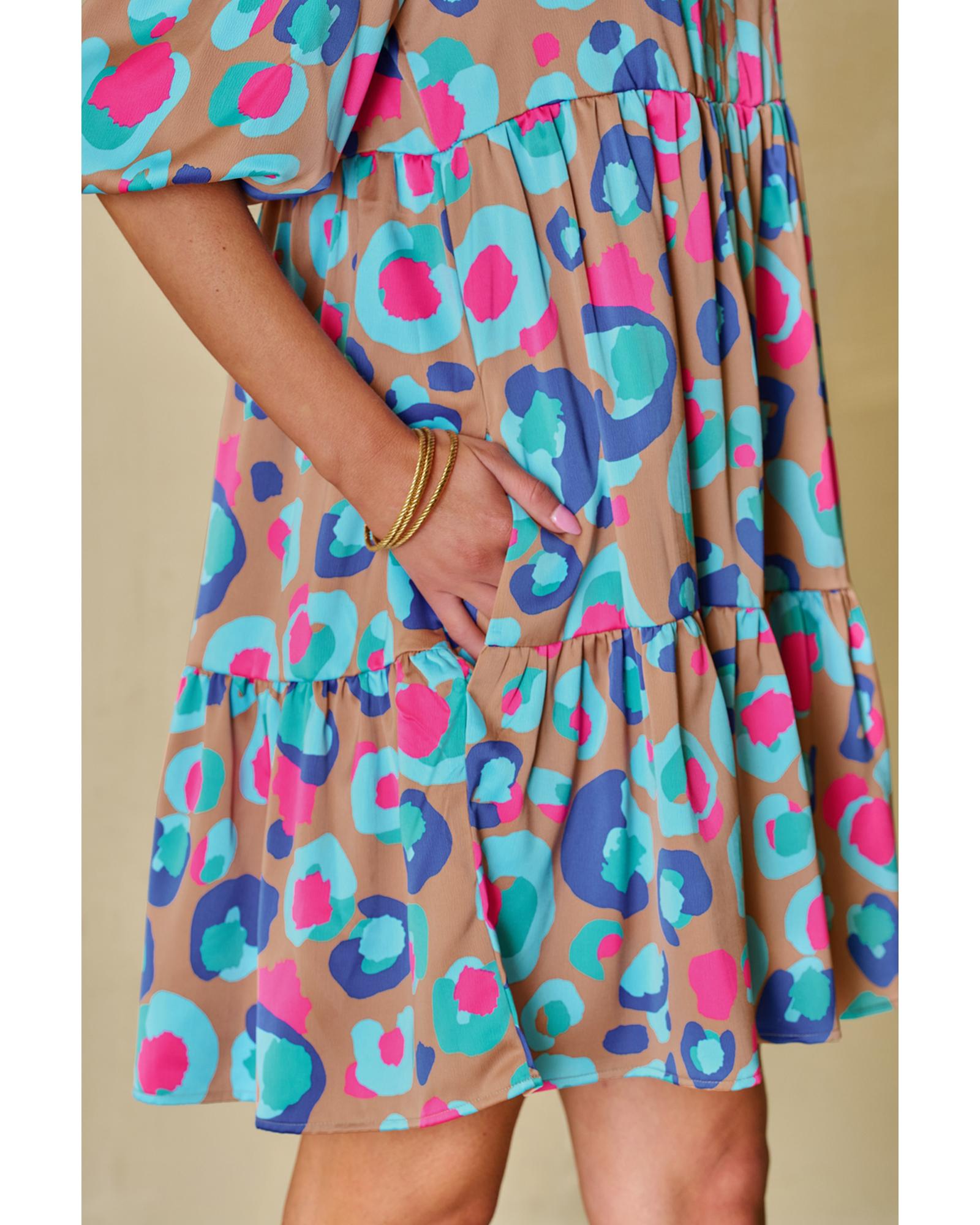 V539-AZEXDC6119216-P920-M-202508292015-00 Green Leopard Print Bubble Sleeve Slit Neck Ruffled Dress - M - Image 1