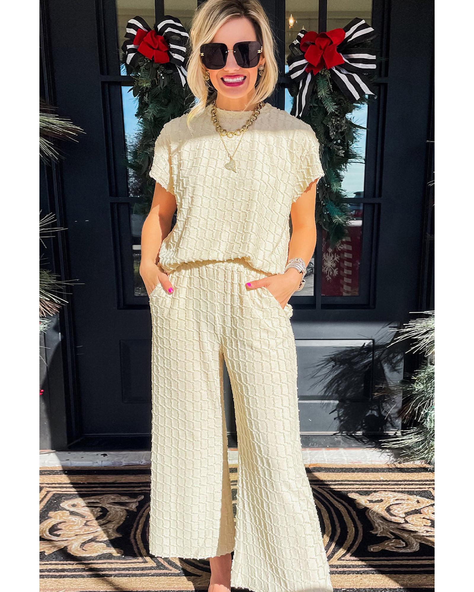 V539-AZEXDC625803-P18-XL-202508300505-00 Apricot Metallic Lattice Textured Casual Two Piece Set - XL - Image 1