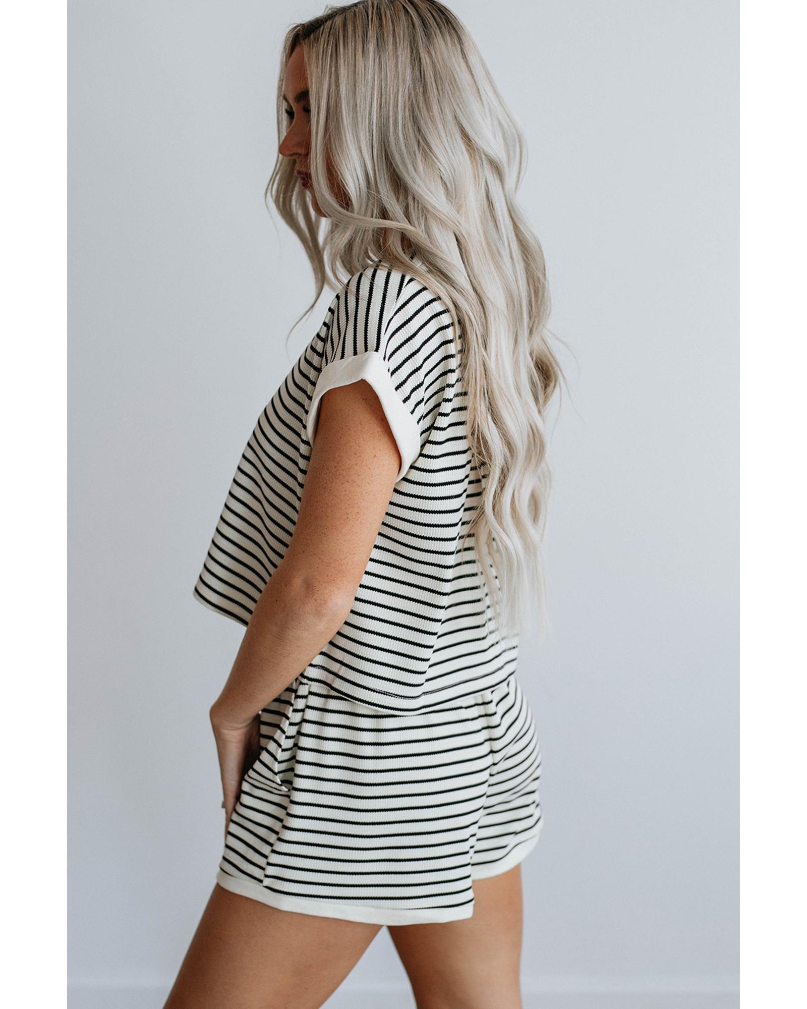 V539-AZEXDC625907-P119-S-202506142225-00 White Stripe Contrast Edge Tee and Shorts Set - S - Image 1