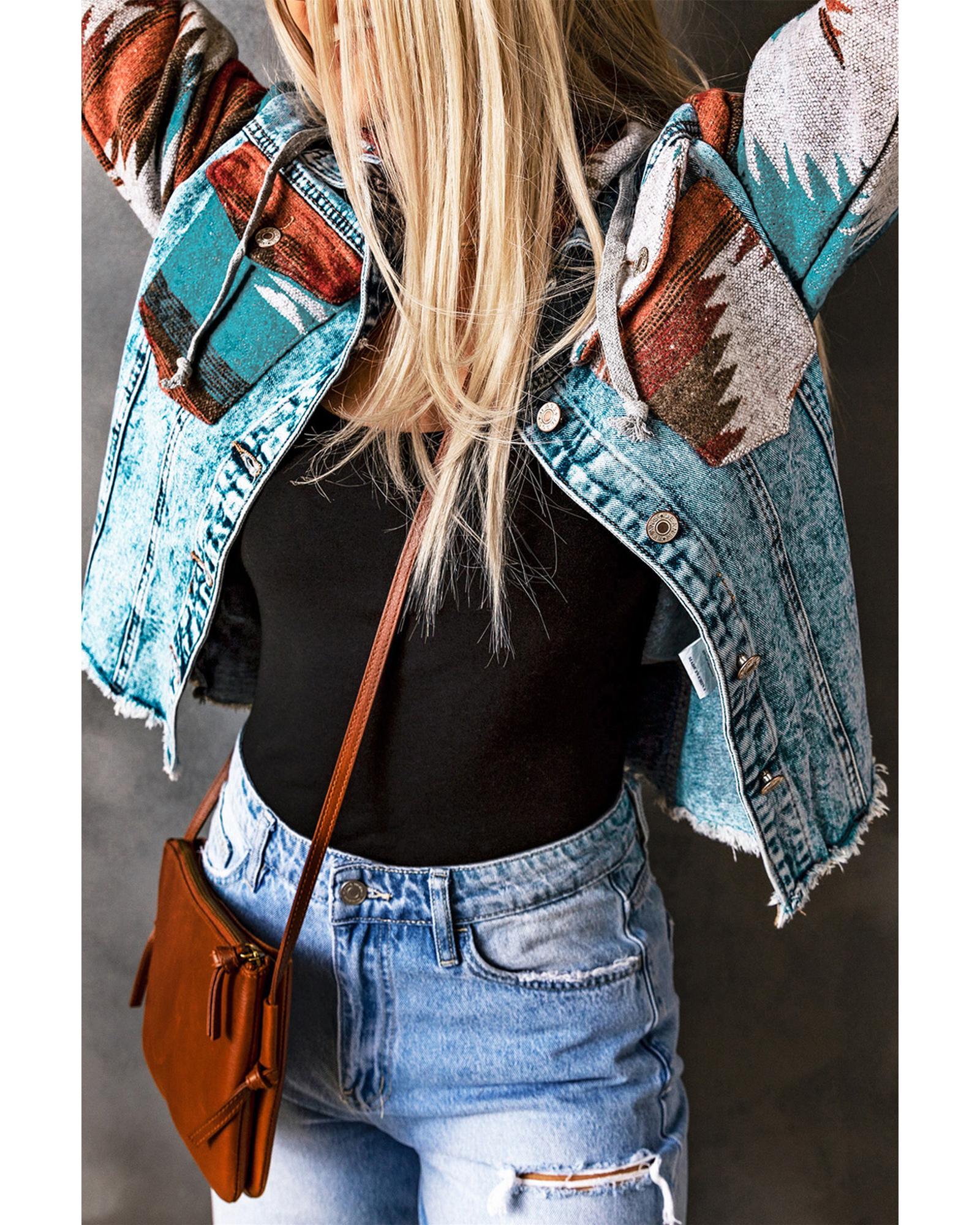V539-AZEXDC788120-22-S-202506151140-00 Azura Exchange Multicolor Aztec Print Frayed Hem Denim Jacket - S - Image 1