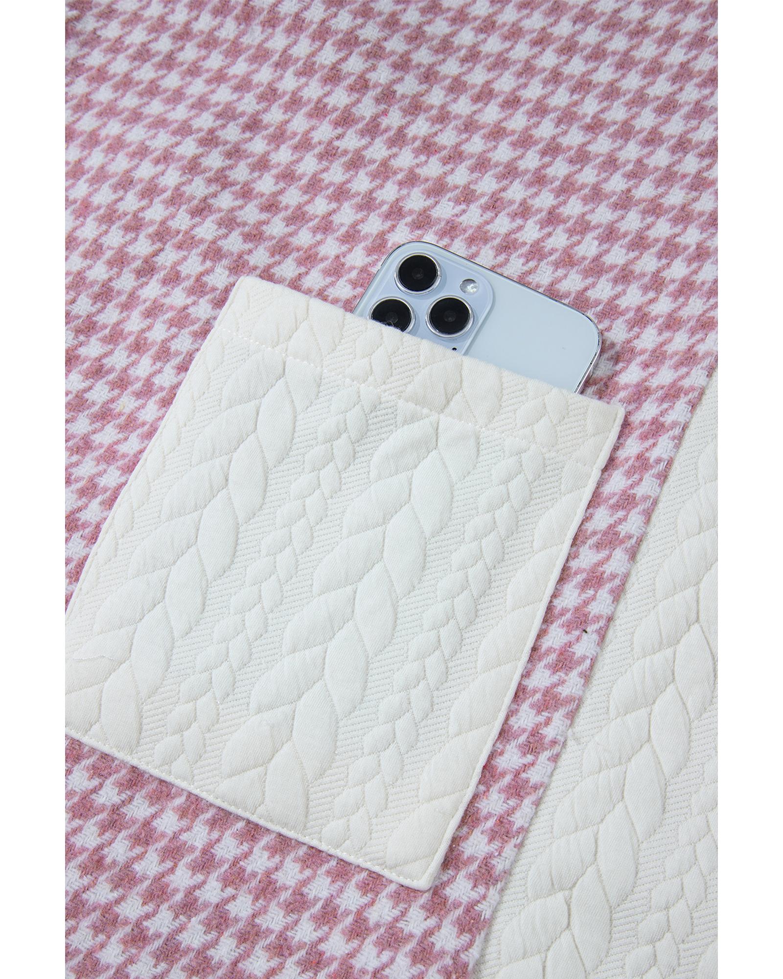 V539-AZEXDC854749-P1020-XL-202508310445-00 Pink Houndstooth Color Contrast Textured Patchwork Loose Shacket - XL - Image 1