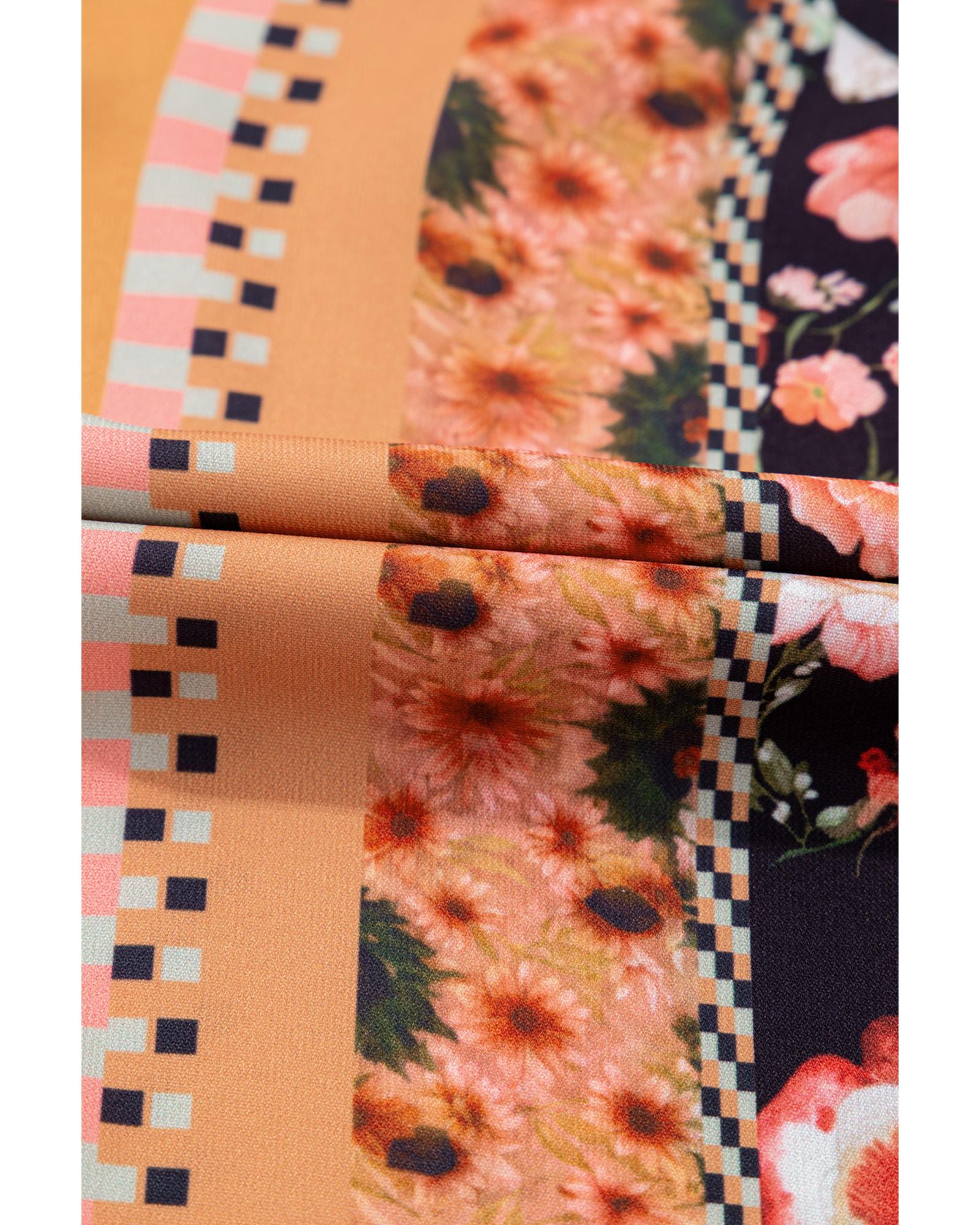 V539-AZEXPL2512553-P220-4X-202508310335-00 Black Plus Size Paisley Floral Print V Neck Bubble Sleeve Blouse - 4X - Image 1