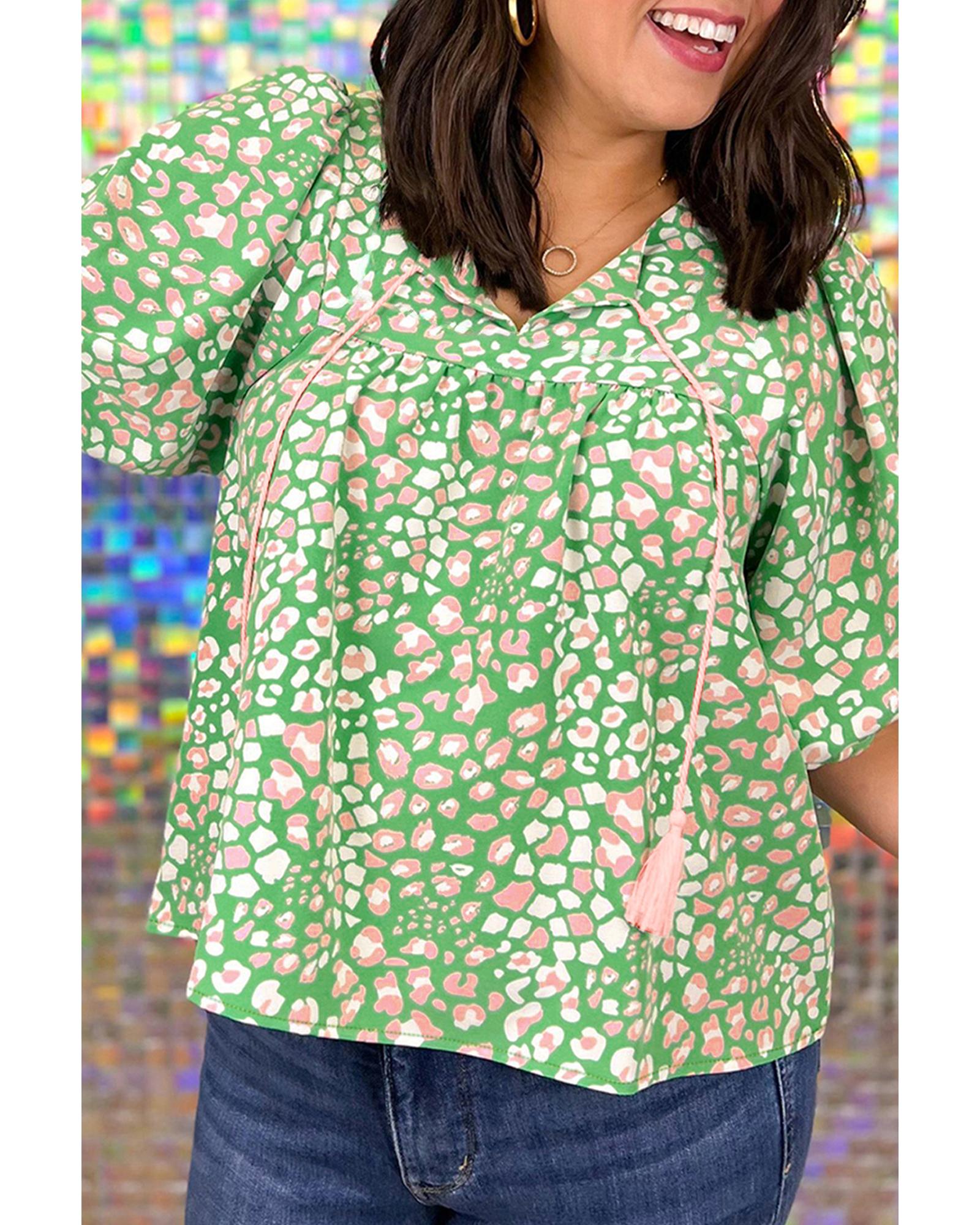 V539-AZEXPL2513141-P920-1X-202506182322-00 Green Plus Size Floral Tassel Tie Split Neck Puff Sleeve Blouse - 1X - Image 1