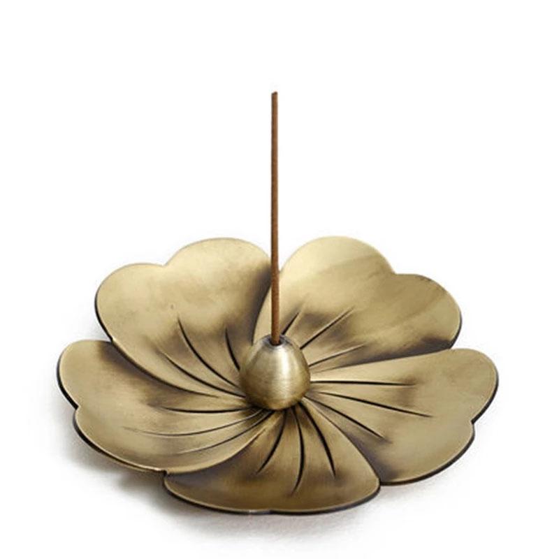 V562-A103522550DBT-202503041658-00 Vintage Alloy Incense Burner - Creative Sandalwood Furnace for Bedroom - Bronze - Image 1