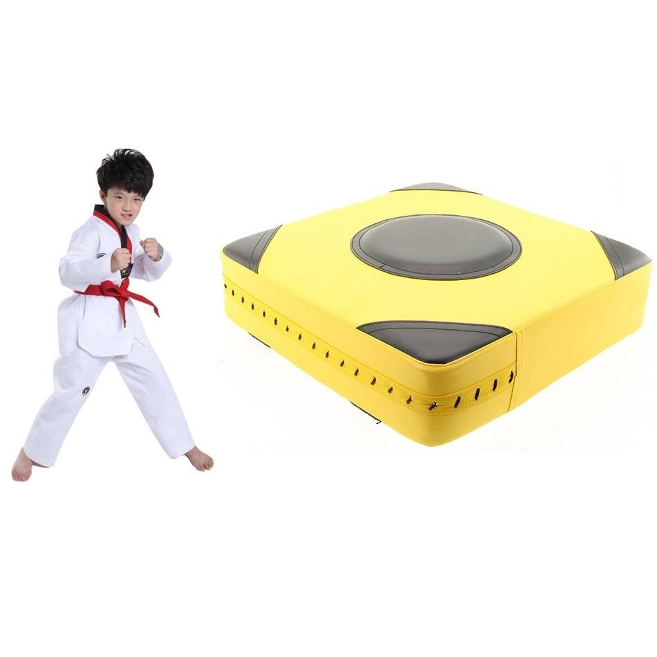 V562-A2004547850DBT-202503072131-00 Thickened Square Boxing Wall Target - Magic Stickers - 40X40X10 - Yellow Black - Image 1