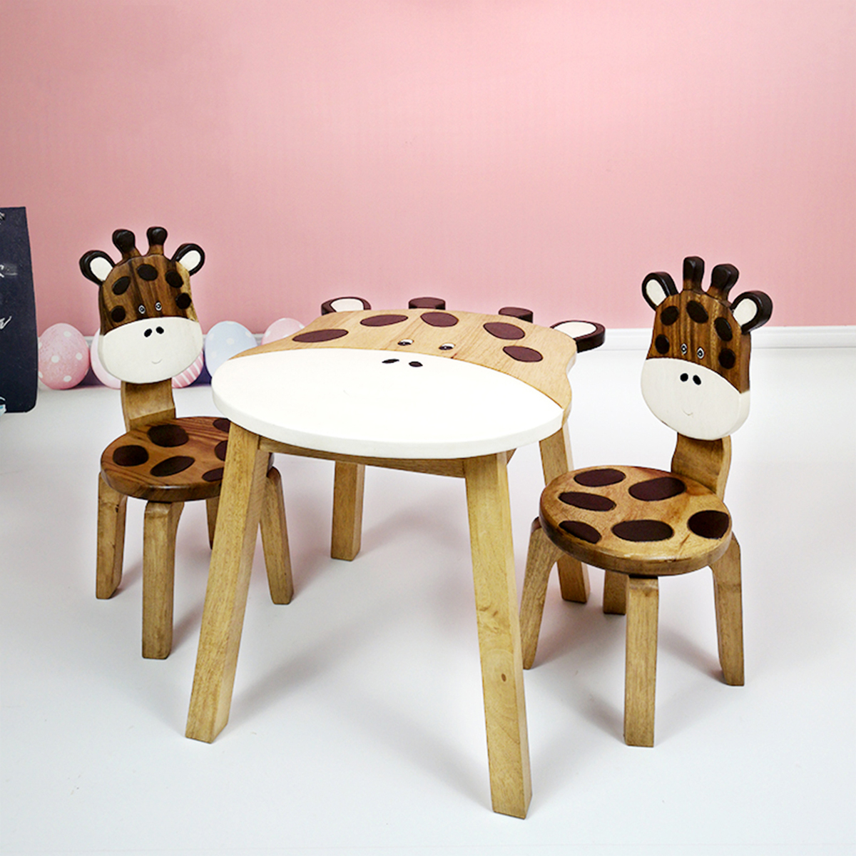 V574-PLANET-TAGI-2XCHGI-131537-00 Giraffe Table + 2 Giraffe Chairs Set - Image 1